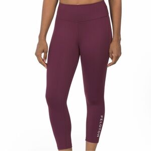 Peloton Maroon Move Capri Leggings Size 2X